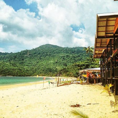 Beachfront Hut Upstairs Astra - Beach Shack Chalet Kampong Juara 외부 사진