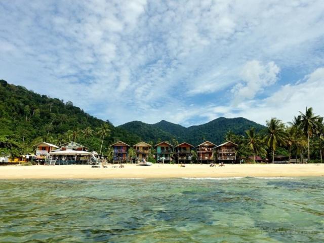 Beachfront Hut Upstairs Astra - Beach Shack Chalet Kampong Juara 외부 사진