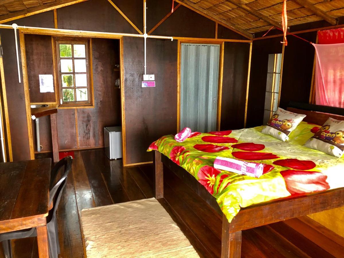 Beachfront Hut Upstairs Astra - Beach Shack Chalet Kampong Juara 외부 사진