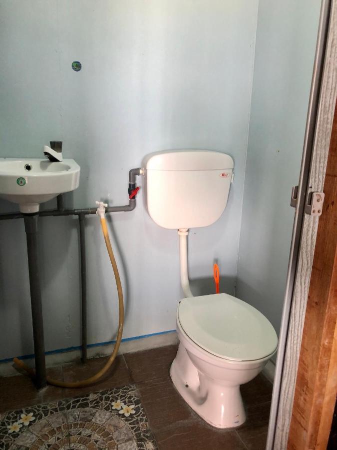 Beachfront Hut Upstairs Astra - Beach Shack Chalet Kampong Juara 외부 사진